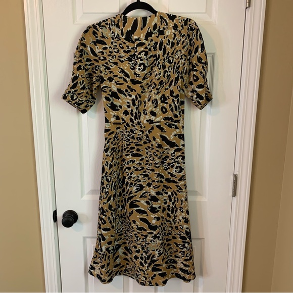 Topshop Leopard Print Wrap Dress, size 4 - Picture 10 of 11